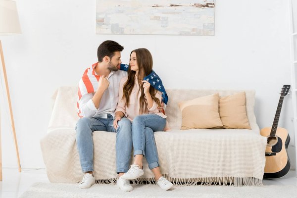Renouveler votre salon avec une housse de canapé